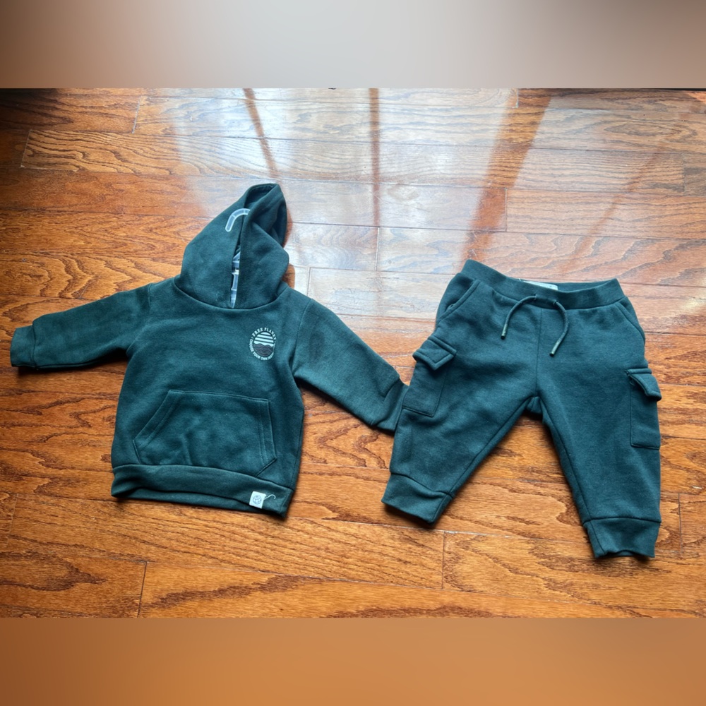 Free Planet Dark Green Hoodie & Cargo Joggers Set